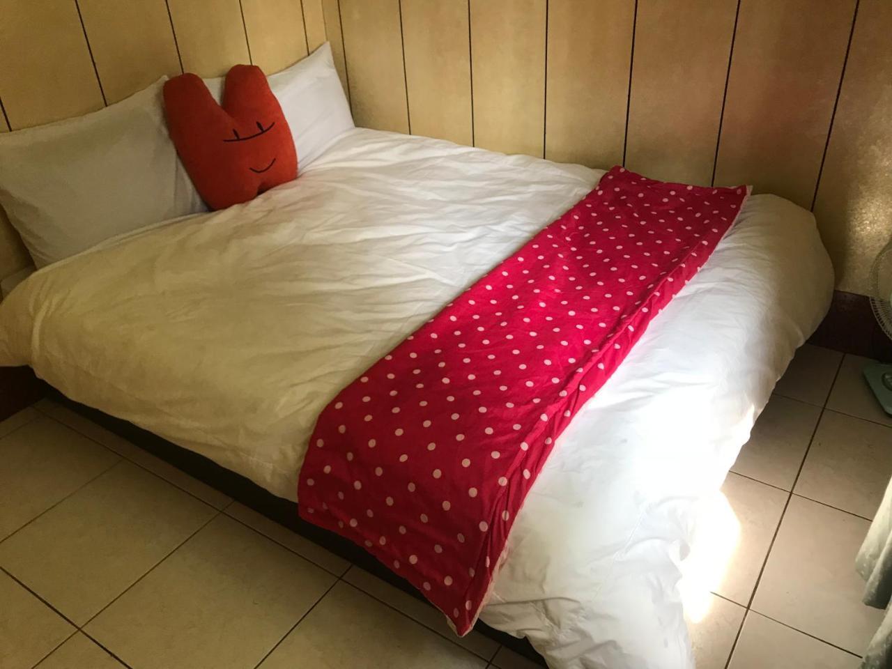 Sun Moon Lake B&B Yuchi Bagian luar foto