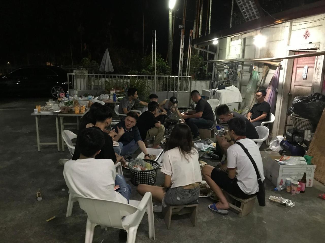 Sun Moon Lake B&B Yuchi Bagian luar foto